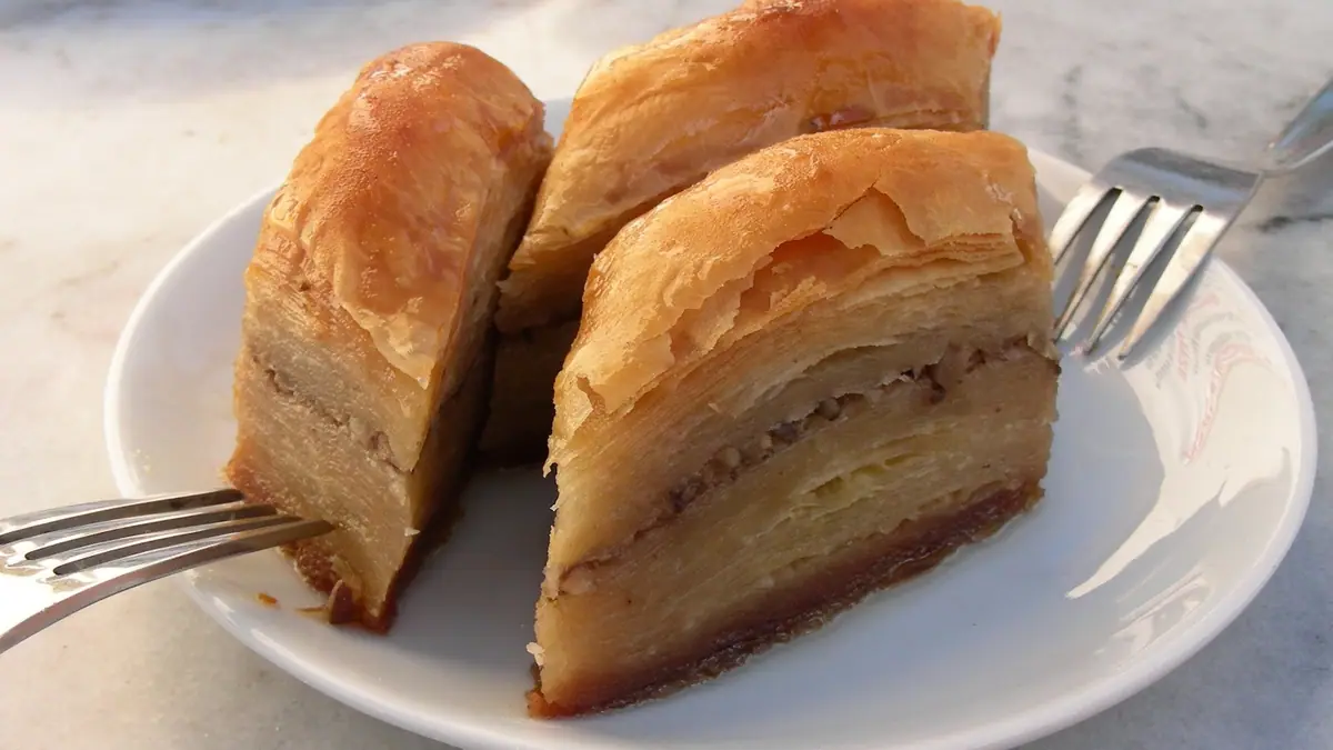 Duckies Cafe – cake shop in Hayle town centre